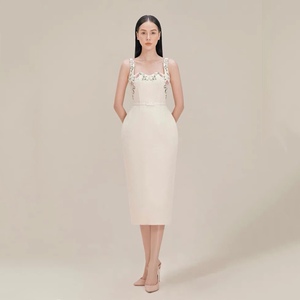 越南小众品牌方领无袖低胸中长款铅笔连衣裙轻奢夏季显瘦吊带长裙