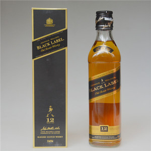 老洋酒收藏 2010年英国尊尼获加黑牌黑方12年威士忌375ml旧版带盒
