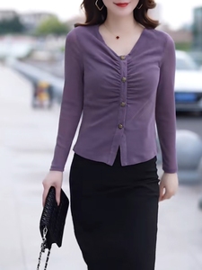 V领长袖打底衫女高级感气质小衫2024秋冬时尚修身内搭黑紫色上衣