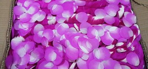 粉色花瓣纸 舞台特效撒纸仿真花瓣彩色碎纸 撒花机飘纸机填充花瓣