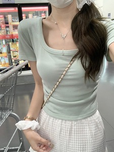 kumikumi设计感褶皱绿色短袖T恤女装夏季小个子修身正肩短款上衣