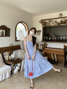 kumikumi甜美减龄蓝色格子吊带裙女夏季气质修身蛋糕裙无袖连衣裙