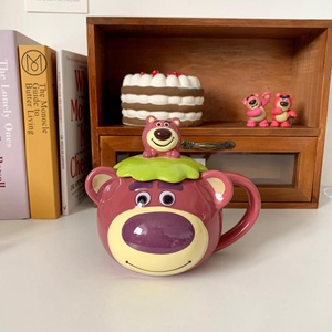 玩具总动员草莓熊带盖水杯可爱卡通杯子创意礼物陶瓷马克杯牛奶杯