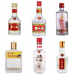 宜宾酒厂生产系列小瓶酒100ml+125ml小瓶装酒等6瓶组合品鉴小酒版