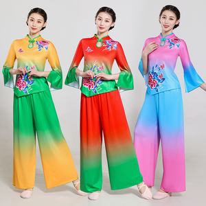 新款广场舞演出服中国风扇子舞秧歌舞蹈服中老年古典舞表演服套装