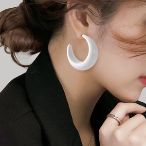 耳圈2021年新款潮夏日亚克力个性夸张耳环韩国网红时尚气质耳钉女