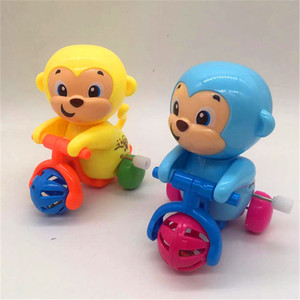 发条小猴汽车儿童益智上链叮当猴子骑车上弦响铃卡通动物礼品玩具