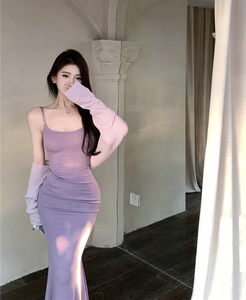 紫色吊带连衣裙女夏季纯欲风性感中长款裙子紧身显身材包臀鱼尾裙