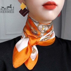 Hermes爱马仕丝巾小方巾春秋洋气时尚桔色围脖领巾橙色今年新款女