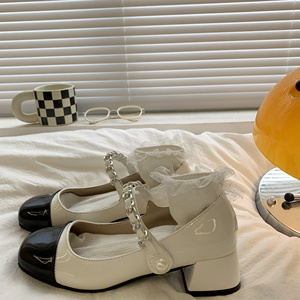 白色复古粗高跟玛丽珍小皮鞋女春季2024新款夏法式仙女风银色单鞋
