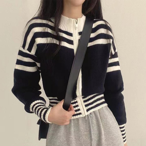 韩版短款黑白条纹拉链半高领毛衣外套女春季软糯气质针织开衫外搭