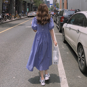 蓝白格子连衣裙女中长款2024年夏季韩版chic宽松学生泡泡袖A字裙
