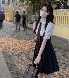 黑色jk连衣裙女夏季初中高中学生学院风衬衫背带裙子两件套班服