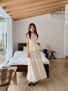 2024夏季新款韩版设计感收腰蓬蓬上衣套装小众气质纯色长裙两件套
