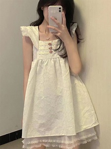 白色连衣裙女夏韩版新款甜美学生拼接蕾丝背带裙子短初恋裙女百搭