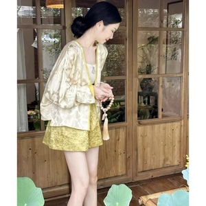 夏装穿搭一整套女2024新款新中式国风黄色盘扣外套上衣短裤两件套