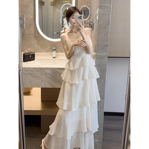 法式气质仙女长裙高级感度假风绝美白色雪纺吊带蛋糕连衣裙子夏季