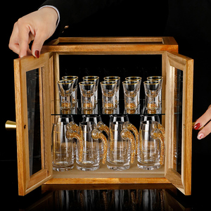 金箔白酒杯家用套装防尘收纳柜木盒水晶玻璃分酒器一口杯小酒杯子
