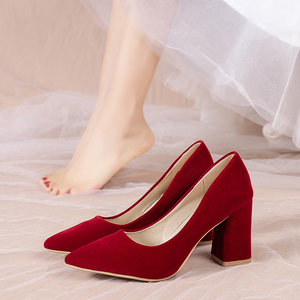 粗跟大码红色婚鞋女2023新款新娘中式秀禾婚纱两穿高跟鞋结婚鞋子