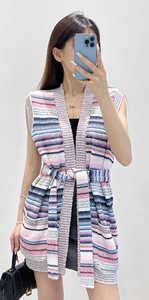 深圳南油女装~24夏季新品彩色条纹腰带V领针织开衫马甲外套