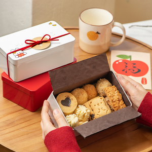 喜庆糖果盒伴手礼包装盒烘焙曲奇蔓越莓饼干盒松塔千层巧克力铁盒