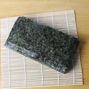 A级半切型海苔片100张商用手卷寿司台湾三角饭团紫菜包饭专用材料