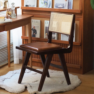 法式中复古实木藤编餐椅家用胡桃色靠背昌迪加尔书桌化妆凳子家具
