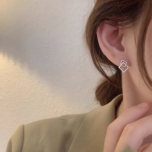 香港正生纯银s925精致小方型满钻耳钉女小众设计轻奢感耳环新款潮