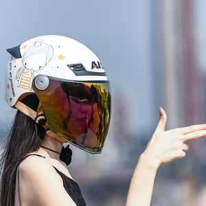 艾狮电动摩托车头盔男女性半盔四季电瓶安全帽3C认证夏季防晒女士