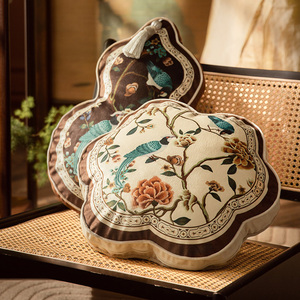 花声「国色芳华」中国风氛围感茶席中式复古装饰抱枕异形葫芦抱枕