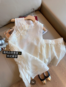 新中式国风刺绣盘扣无袖衬衫套装2023夏女时尚气质抽绳短裤两件套