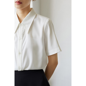 法式复古尖领POLO衬衫女职业通勤白色雪纺短袖上衣夏季设计感小众