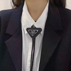 字母黑色倒三角标布领带女百搭饰品皮领结男女同款可调节项链款