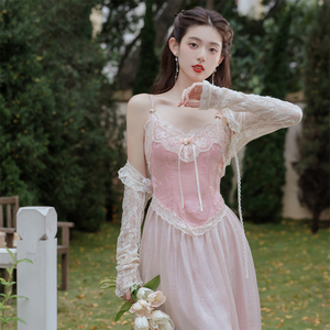 法式复古粉色吊带连衣裙女夏2024年新款仙女裙子气质超仙两件套装