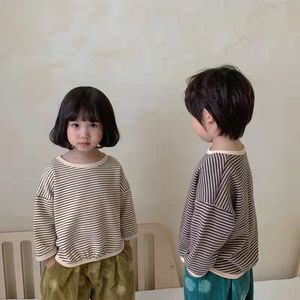 春秋新款男女童装洋气外穿薄款宽松卫衣韩国儿童棉质时尚条纹韩系