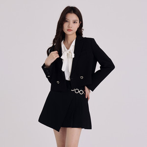 阿依莲春季西装外套女韩版时尚商场同款显瘦气质短款小西服