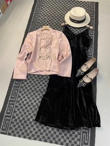 唐装中国风禅意女装新中式粉色盘扣上衣金丝绒吊带连衣裙两件套装