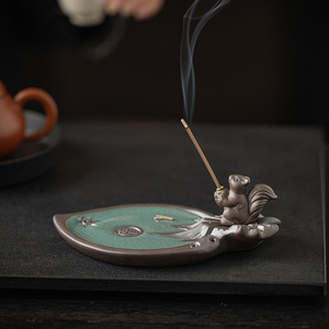 创意陶瓷小松鼠线香插座家用室内香香薰炉禅意茶室桌面熏香小摆件