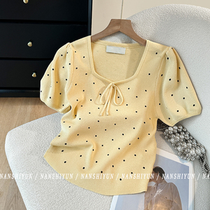 鹅黄色蝴蝶结短袖针织衫女夏季冰丝小个子法式泡泡袖波点短款上衣