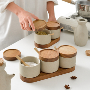 日式调味罐陶瓷调料罐家用厨房组合套装盐味精辣椒调料盒调味瓶罐