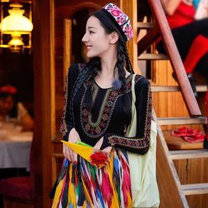 热巴花儿与少年同款新疆舞上衣民族特色绣花款女舞服维吾尔族衣服