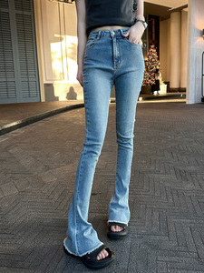 NRTW设计师品牌女装2024ss春夏新款高腰提臀浅蓝色牛仔喇叭马蹄裤