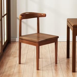 餐椅家用北欧靠背凳子书桌办公现代简约卧室女仿实木铁艺牛角椅子
