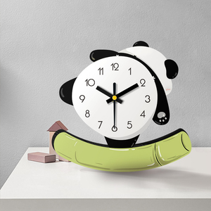 熊猫时钟摆件客厅入户玄关桌面装饰电视柜钟表摆放式创意座钟台钟