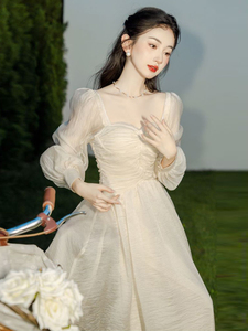 法式在逃公主礼服高级感姐妹团伴娘服平时可穿秋季小众长袖连衣裙