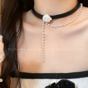 玫瑰珍珠choker黑色项圈锁骨链小众高级颈链颈带小香风项链配饰女