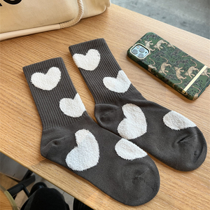 日本设计款堆堆袜秋冬季加厚ins爱心提花中筒袜洋气灰色休闲女袜
