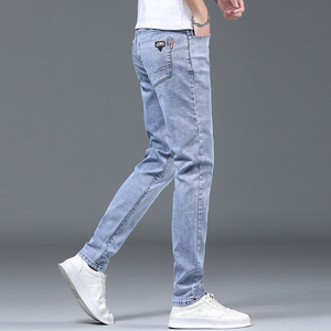 香港夏季薄款浅蓝色牛仔裤男式修身小脚2024新款韩版百搭弹力长裤