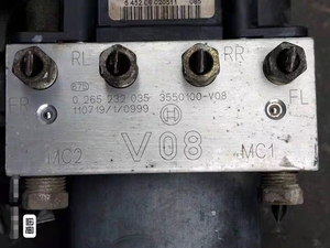11年长城嘉誉腾翼V80刹车泵ABS泵总成3550100-V08 原车拆车件