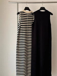 黑白条纹无袖连衣裙女夏季新款温柔风显瘦法式气质针织背心长裙子